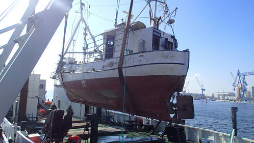 Vom Meeresgrund geborgen: der Kutter „Condor“.  Vom Meeresgrund geborgen: der Kutter „Condor“.