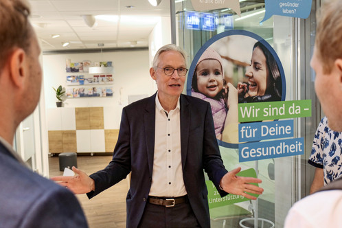 AOK-Vorstand Matthias Mohrmann wünscht sich die Verankerung der Gesundheitskioske im Sozialgesetzbuch. Matthias Mohrmann