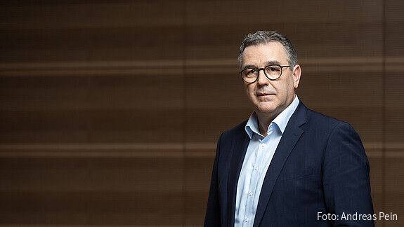 Das Foto zeigt Andreas Hemsing, dbb-Vize