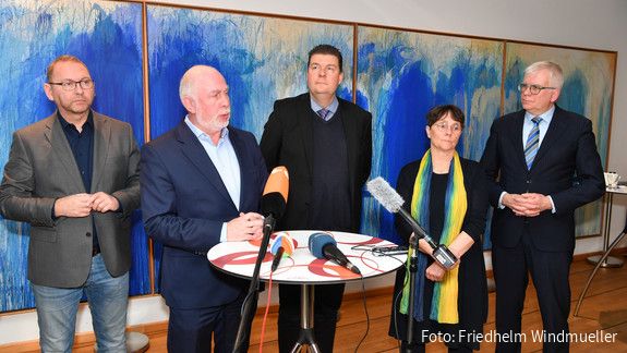 Einigung im öffentlichen Dienst: Länder ziehen mit Bund und Kommunen gleich Einigung im öffentlichen Dienst: Länder ziehen mit Bund und Kommunen gleich