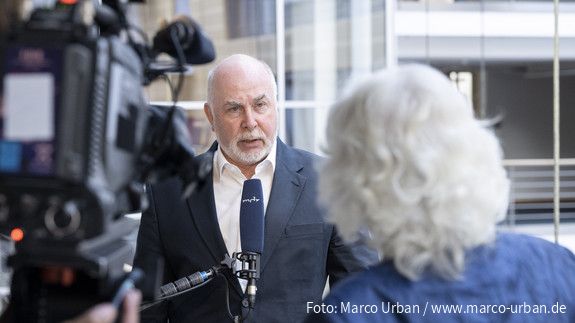 Pressekonferenz zur dbb Bürgerbefragung 2022 Pressekonferenz zur dbb Bürgerbefragung 2022