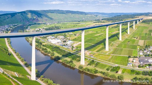 Bridge over Moselle river panorama in Zeltingen Germany road