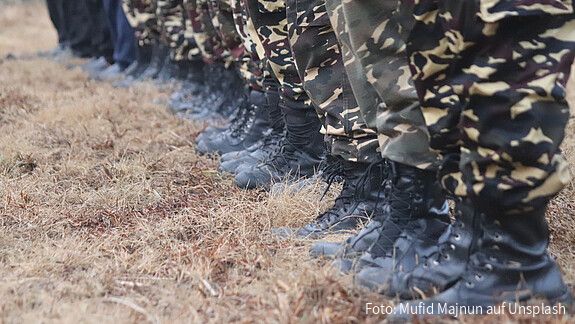 Stiefel von Soldaten