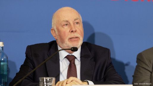 Startschuss für die Einkommensrunde Bund und Kommunen: Das Forderungsvolumen von 8 Prozent, mindestens 350 Euro mehr Einkommen, ist die Antwort auf den eklatanten Personalmangel.