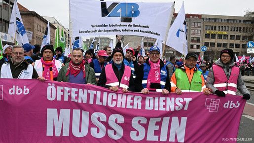 Demo Nürnberg - 13. März 2025 Zu sehen sind Impressionen von der dbb Demo in Nürnberg am 13. März 2025.