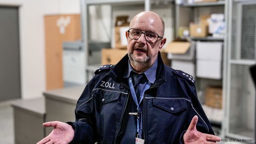 Christian Böhm, Flughafen BER, Landeszolldirektion, Warenkontrolle, Zoll