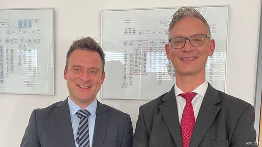 Das Foto zeigt Thomas Liebel, Vertreter für die Bundesbeamtengewerkschaften (links), und Dr. Michael Baum vom BMI.
